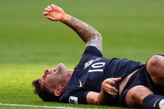 Christian Pulisic suffered a leg microfracture in the USMNT’s loss to Belgium
